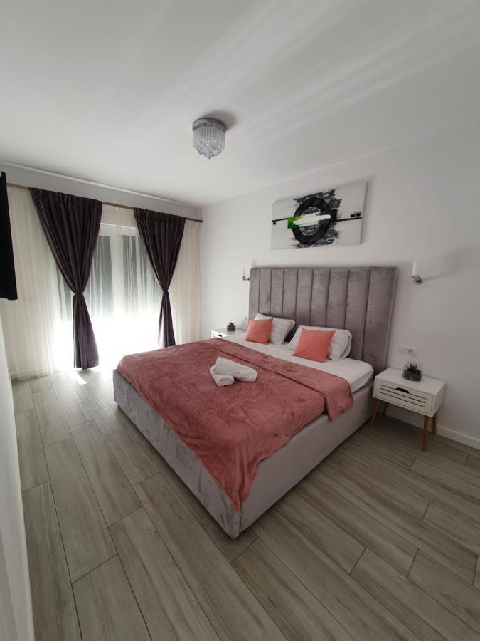 Ale House Apartment Oradea Exterior photo